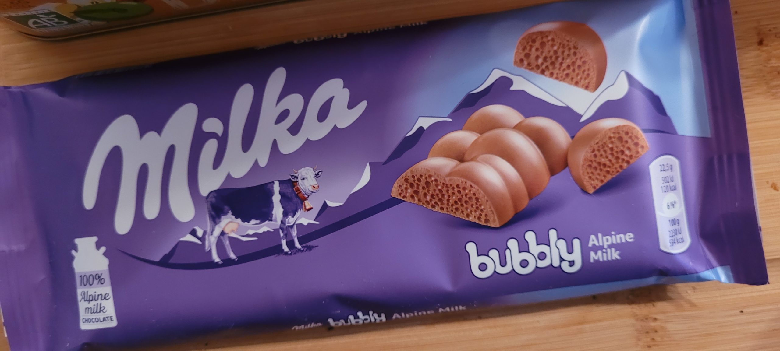 Milka bubbly chocolate bar